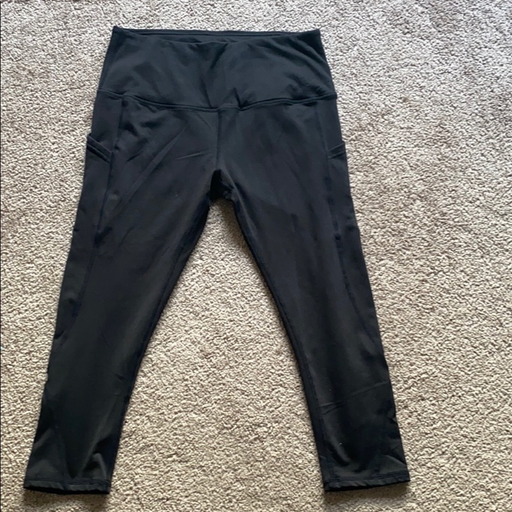 Women’s Cropped black leggings